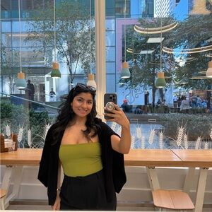 Meet your Posher, Jasmin